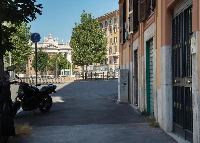 Guesthost - Mm San Giovanni Rom
