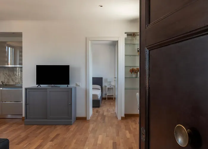 Guesthost - Mm San Giovanni Apartment