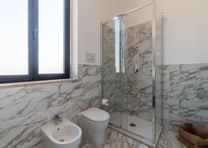 Guesthost - Mm San Giovanni * Rom