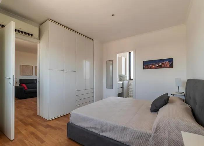 Guesthost - Mm San Giovanni Apartment