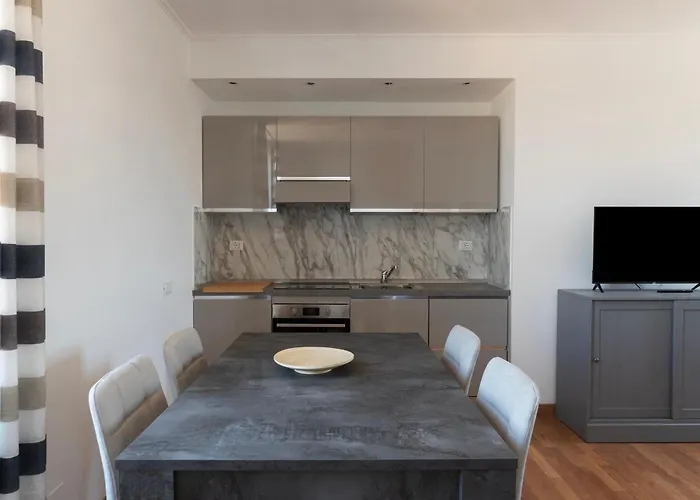 Guesthost - Mm San Giovanni Apartment Rom